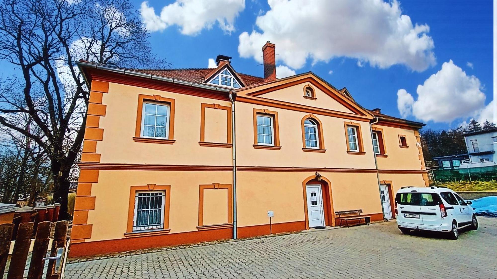 Apartments Gato Karlovy Vary Dalovice Exterior foto